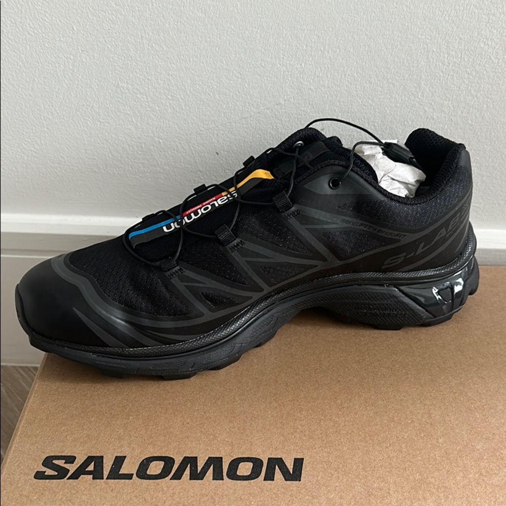 Salomon brand new sneakers